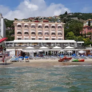 **** Hotel Regina Italia