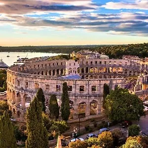 Central Apartments Apartment Pula
